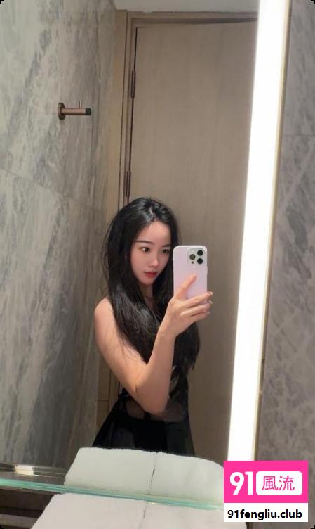 迷人的小妖精娜 美